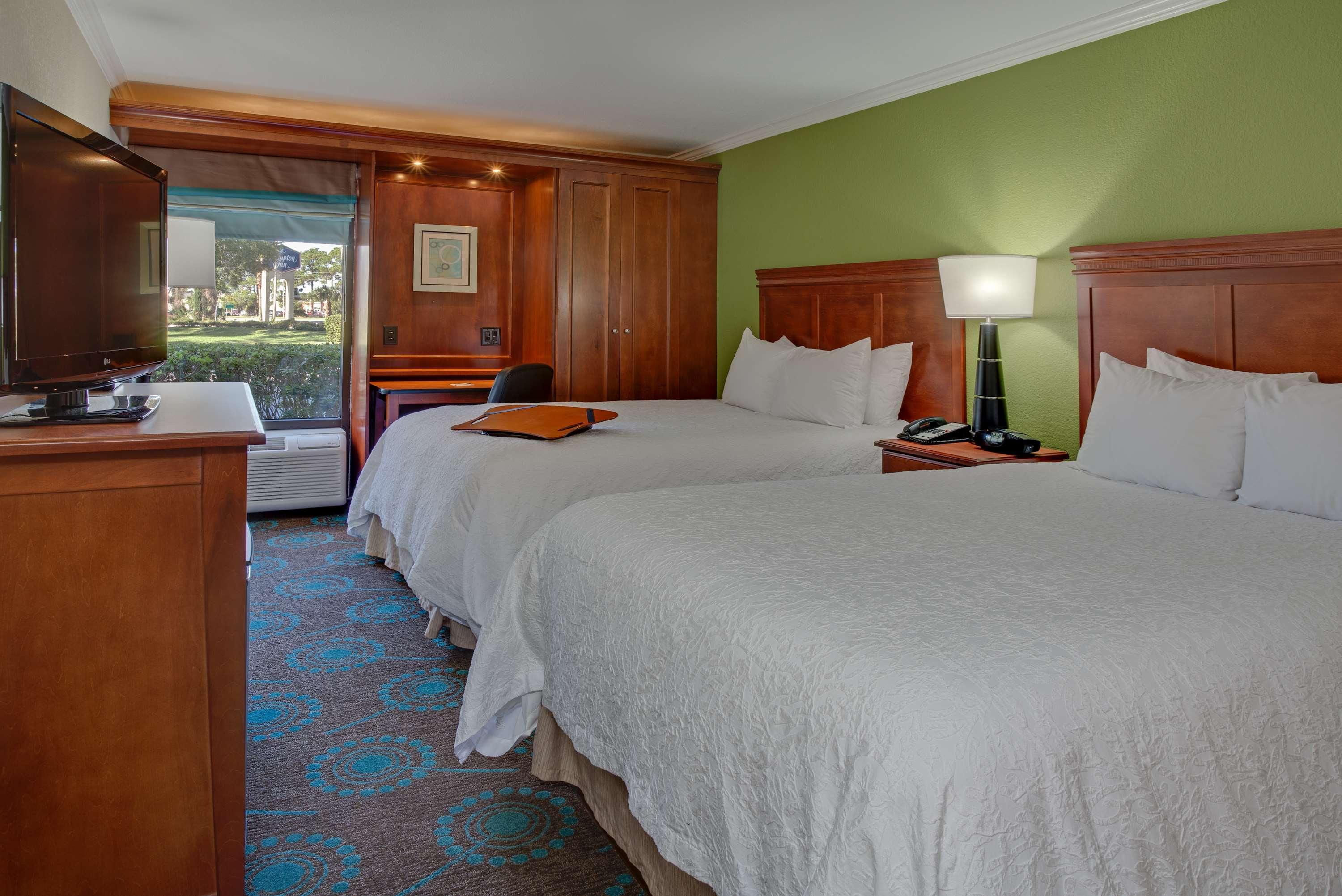 Hampton Daytona Speedway-airport Hotel