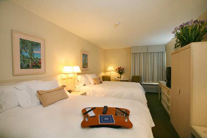 Hampton Daytona Speedway-airport 3*